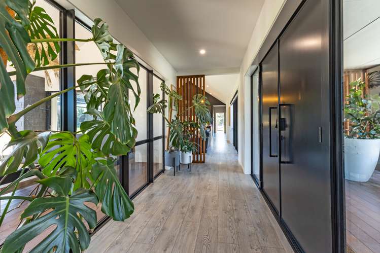 162 Beach Road East Elgin_7