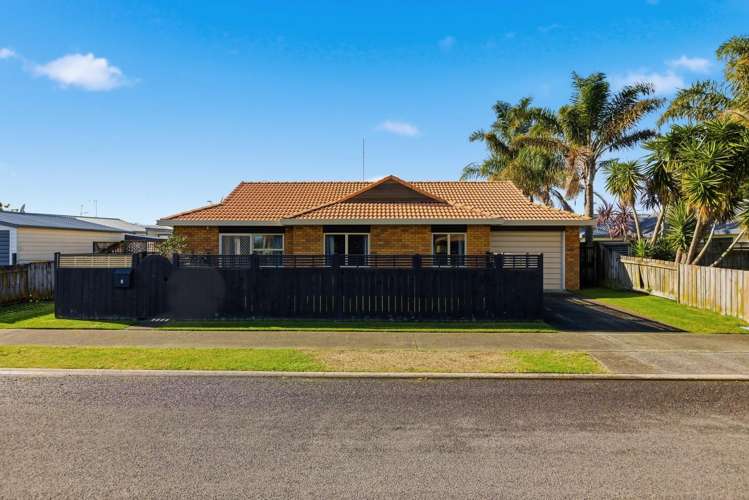 9 Checketts Place Papamoa_11