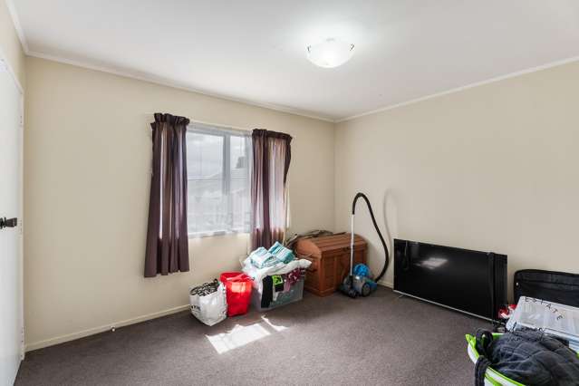 16 Stoll Place Clendon Park_3