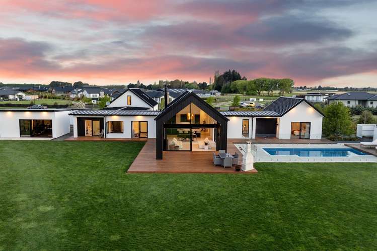 130 Verdeco Boulevard Lincoln_1