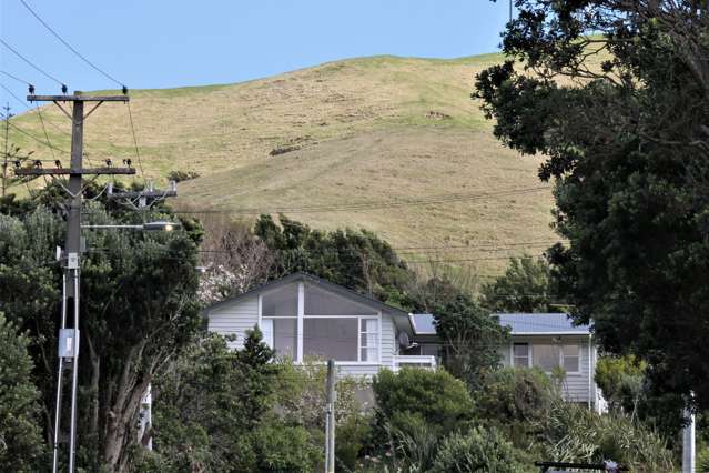 21 Kapekape Place Pukerua Bay_1