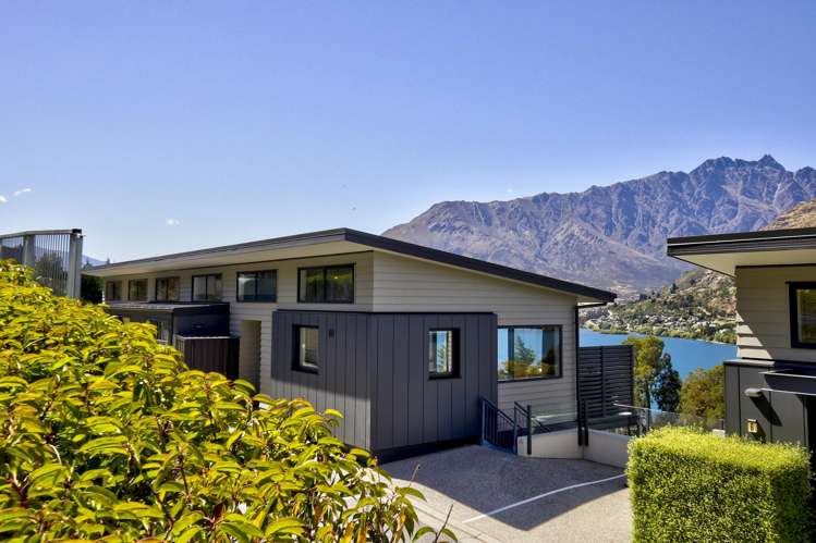8 Goldrush Way Queenstown_3
