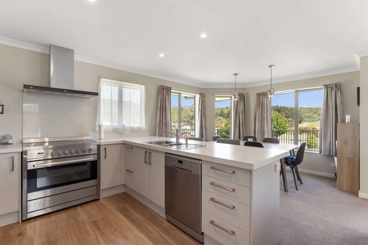 2 Pukeko Place Picton_7