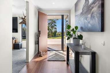 1 Highland Way_1