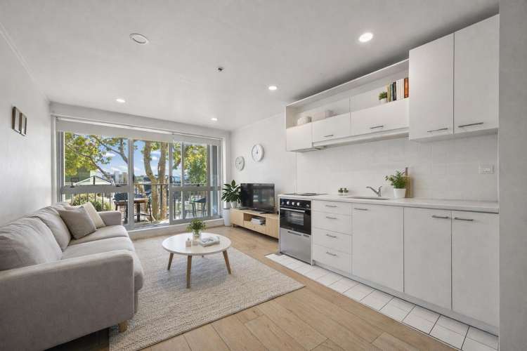 104/53 Cook Street_5