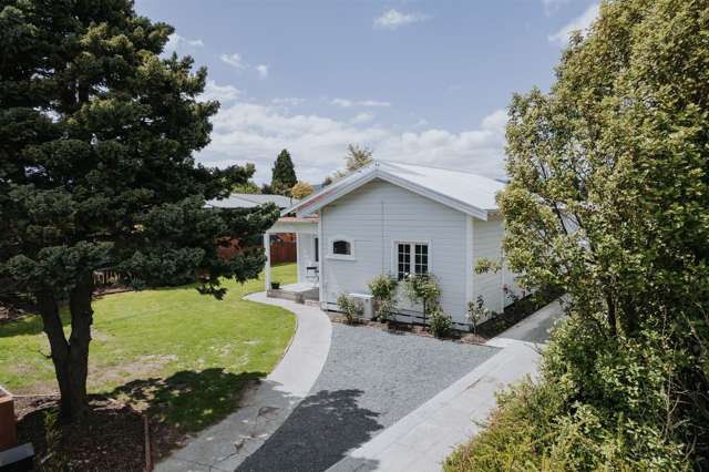 Warm, Welcoming & Ready to call Home!