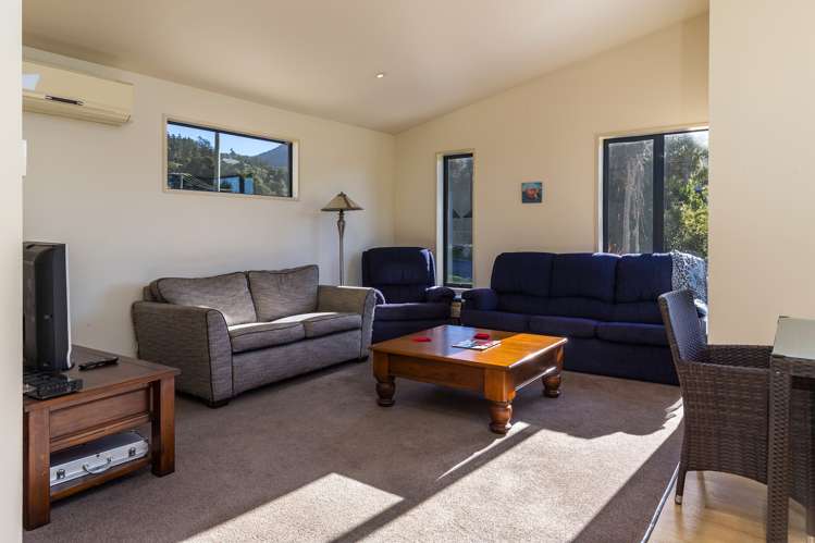 2 The Parade Okiwi Bay_7