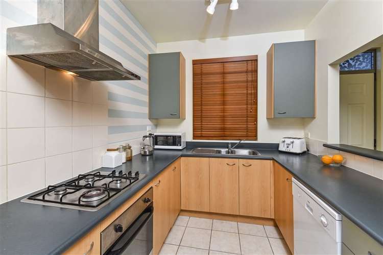 2/36 Fields Parade Oteha_22