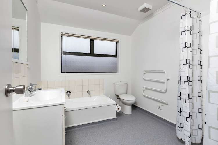 38 Belvedere Road Carterton_5