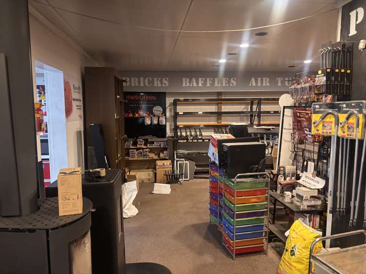 2/42 Henderson Valley Road Henderson_3