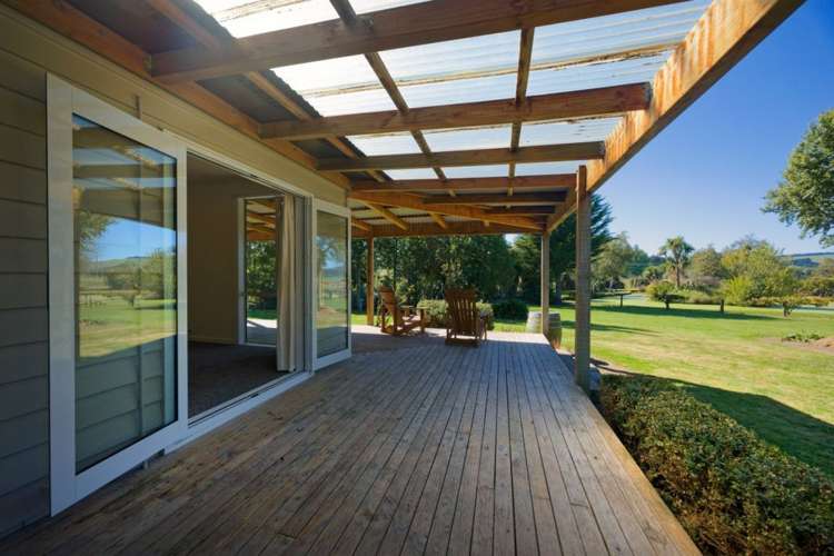 8 Old Main Road Cheviot_13