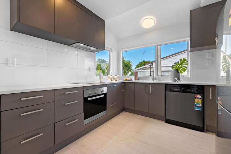 2/41 Raleigh Road Northcote_5