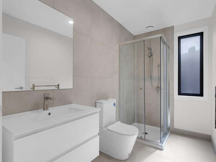 2/42 Ladeira Place Fitzroy_9