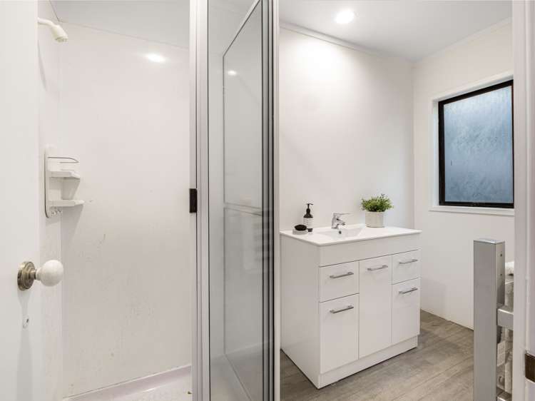 3/82 Bassett Road Remuera_8