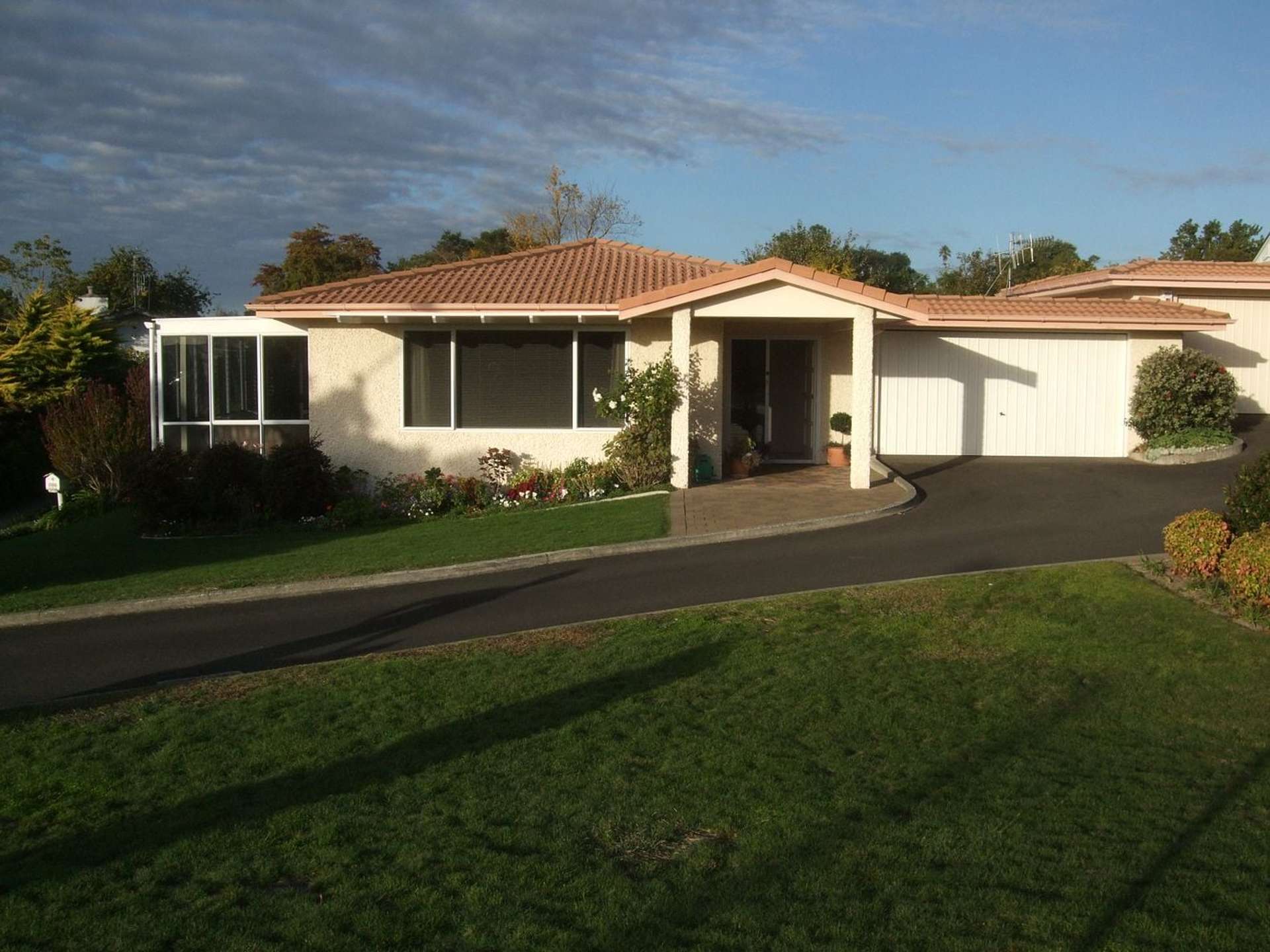 2/35 Busby Hill Havelock North_0