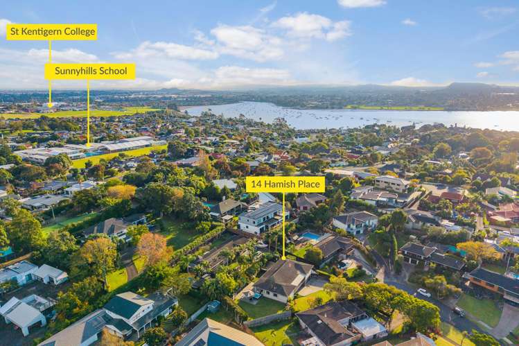 14 Hamish Place Sunnyhills_32