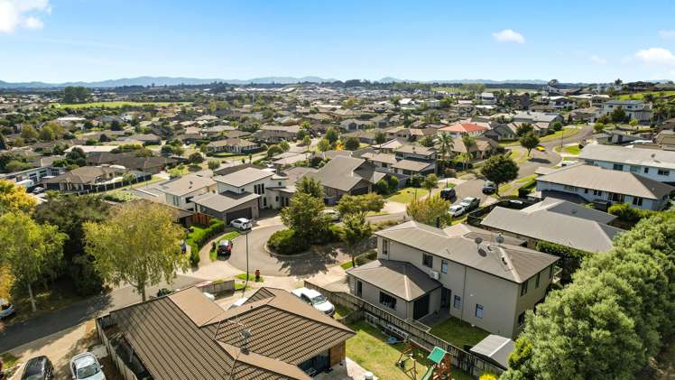 9 Bishopsworth Way Huntington_36