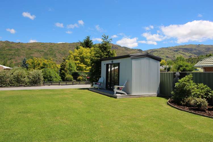 1 The Stone Stack Clyde_2