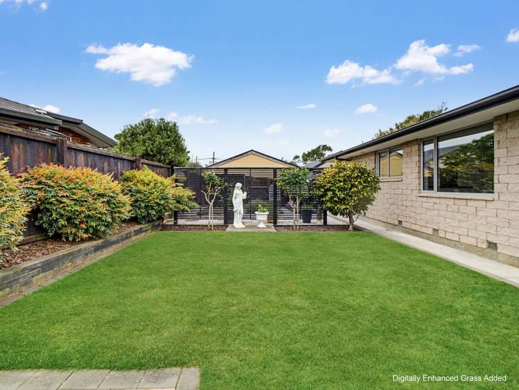 2/4 Queenspark Drive Parklands_22
