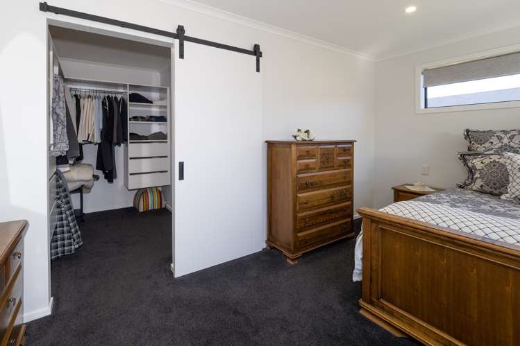 8 Redhaven Rise Netherby_15