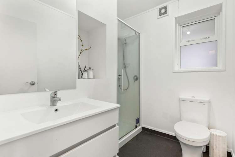 40 Collier Avenue Karori_18