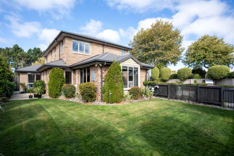 42 Pohutukawa Crescent Parklands_21