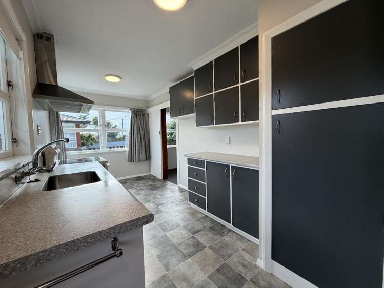 39 Parker Avenue 10516_5