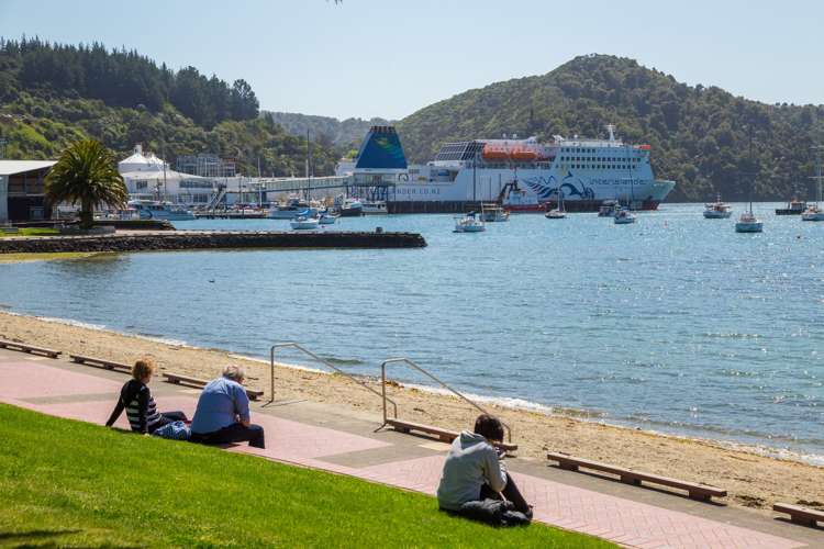 42 Waikawa Road Picton_57