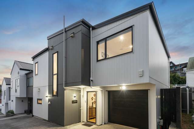 Effortless Living in a Prime Location!