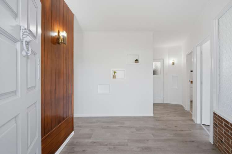 37A Preston Avenue Mount Albert_13