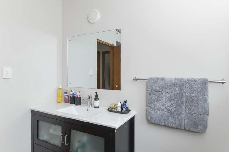 48 Solander Street Tolaga Bay_12