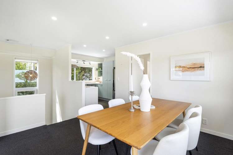 13a Gulf View Road Murrays Bay_10