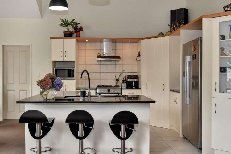 14 Tupelo Place Ohauiti_21