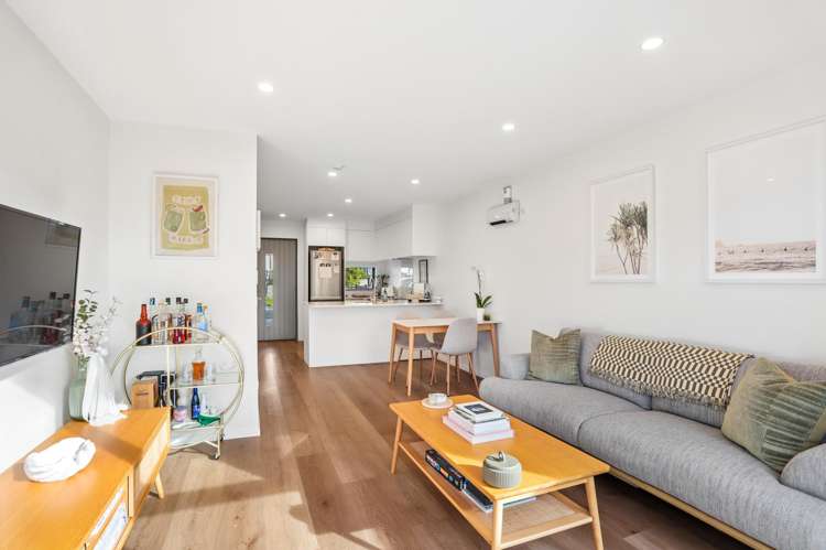 6 Jabuka Street_0