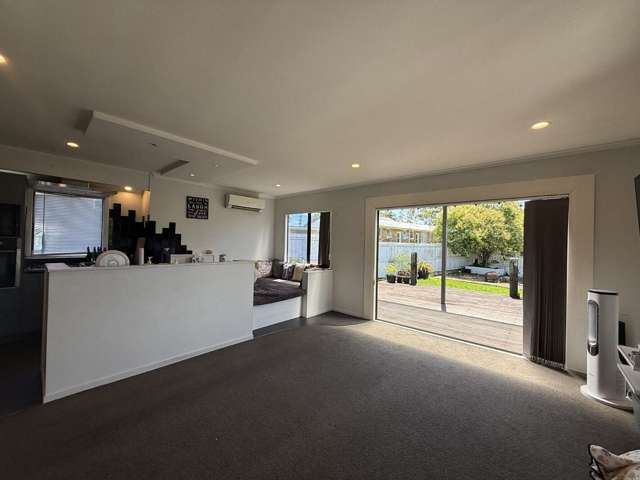 456A West Coast Road Glen Eden_2