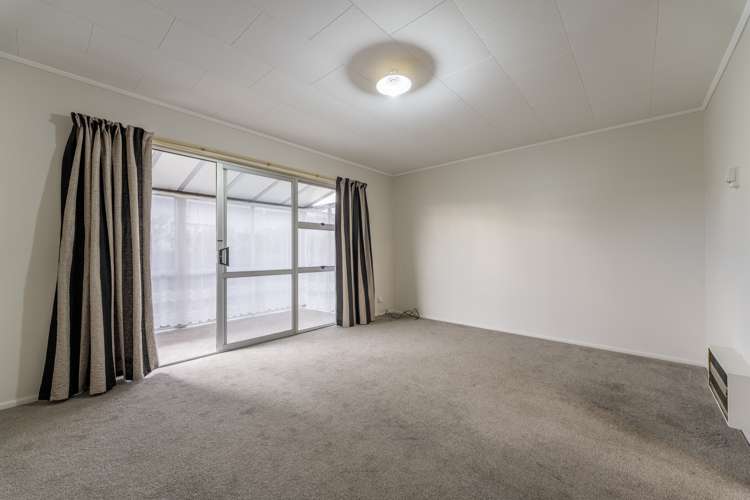 2/164 North Street West End_6