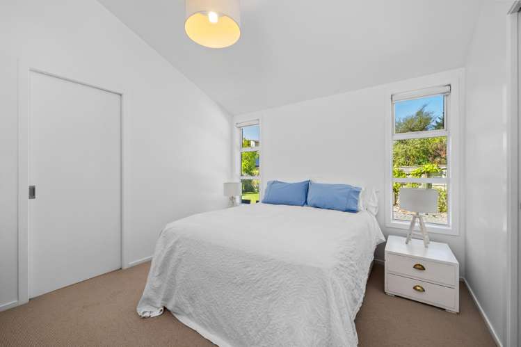 8 Fantail Heights Picton_18
