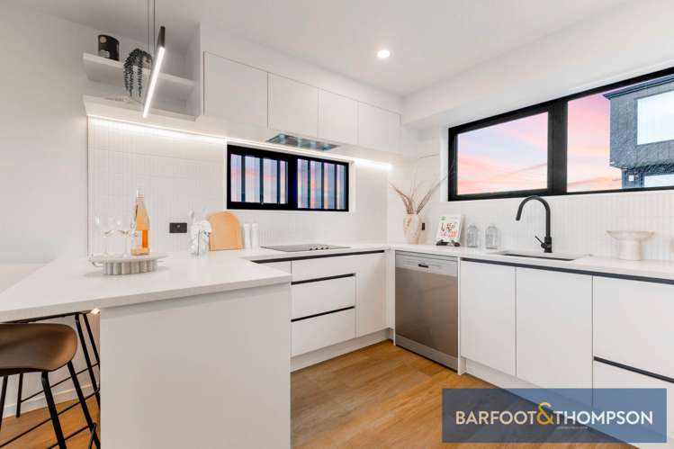 4/53 Court Crescent_4