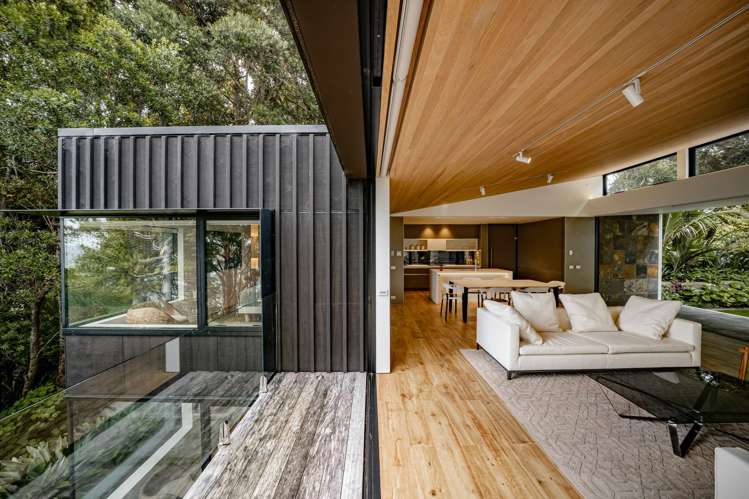 34 Arapito Road Titirangi_15