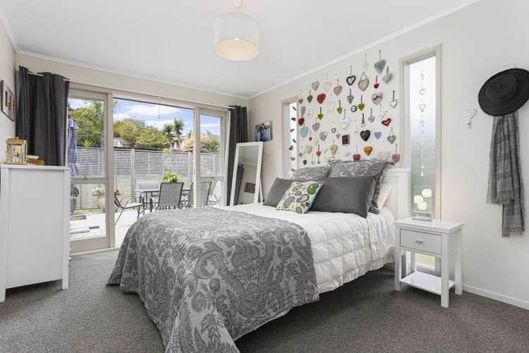 15 Scotstoun Place Glen Eden_12