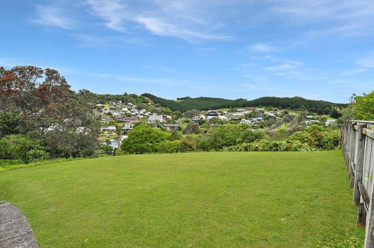 141 Bambury Place Onemana_12