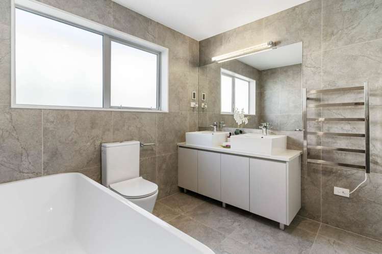 4 Cooladawson Drive Flat Bush_33