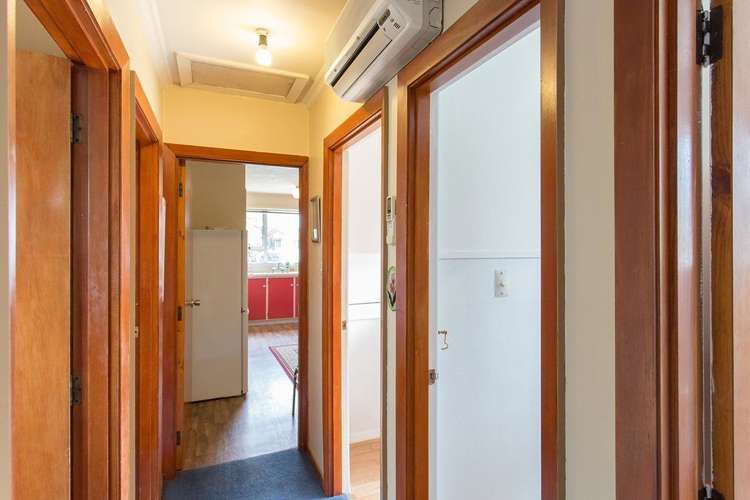 1/2 Lomax Place Islington_12