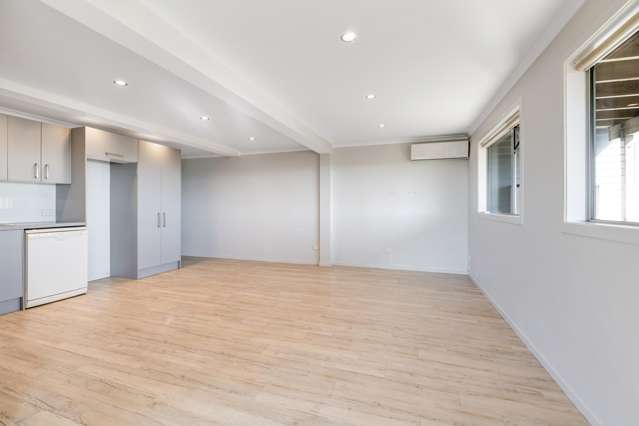 A/25 Kauri Road Stanmore Bay_4