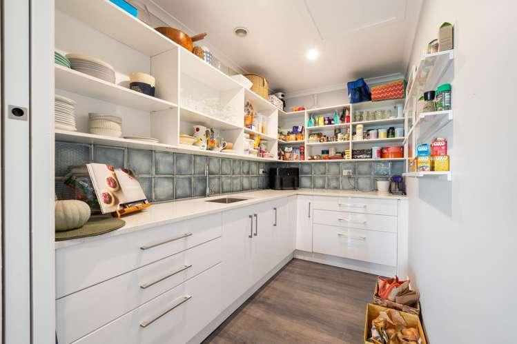 107 Cashmere Drive Fitzherbert_15