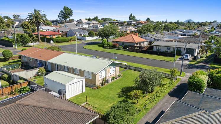 3 Pemberton Crescent Greerton_6