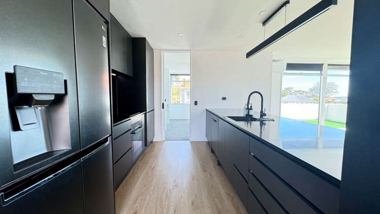 17 Kurahaupo Street Orakei_5