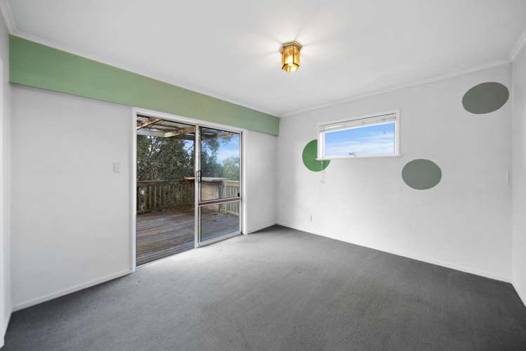 34 Cyclarama Crescent Massey_11