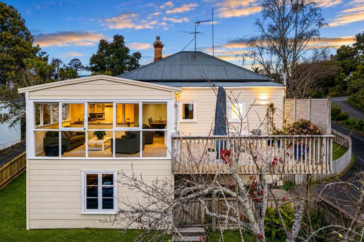15 West Lynn Road_4