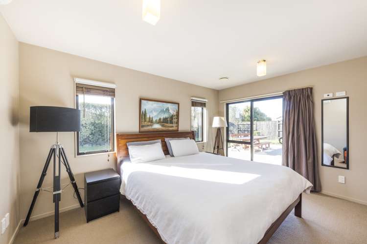 17 Walnut Grove Kelvin Grove_11